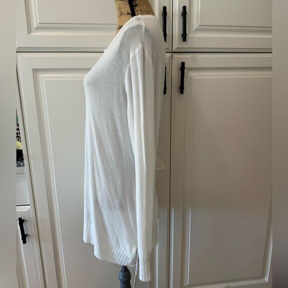 Lululemon white ‘Sincerely yours’ sweater - Picture 3 of 9